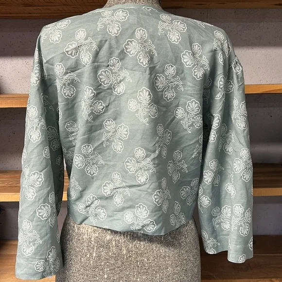 Joie Sage Green Floral Button-Up Cropped Blouse Size Small NWT - Picture 4 of 8